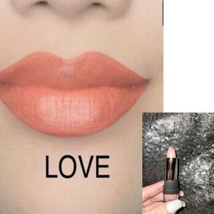 Manna Kadar LipLocked Priming Lipstick

In LOVE
